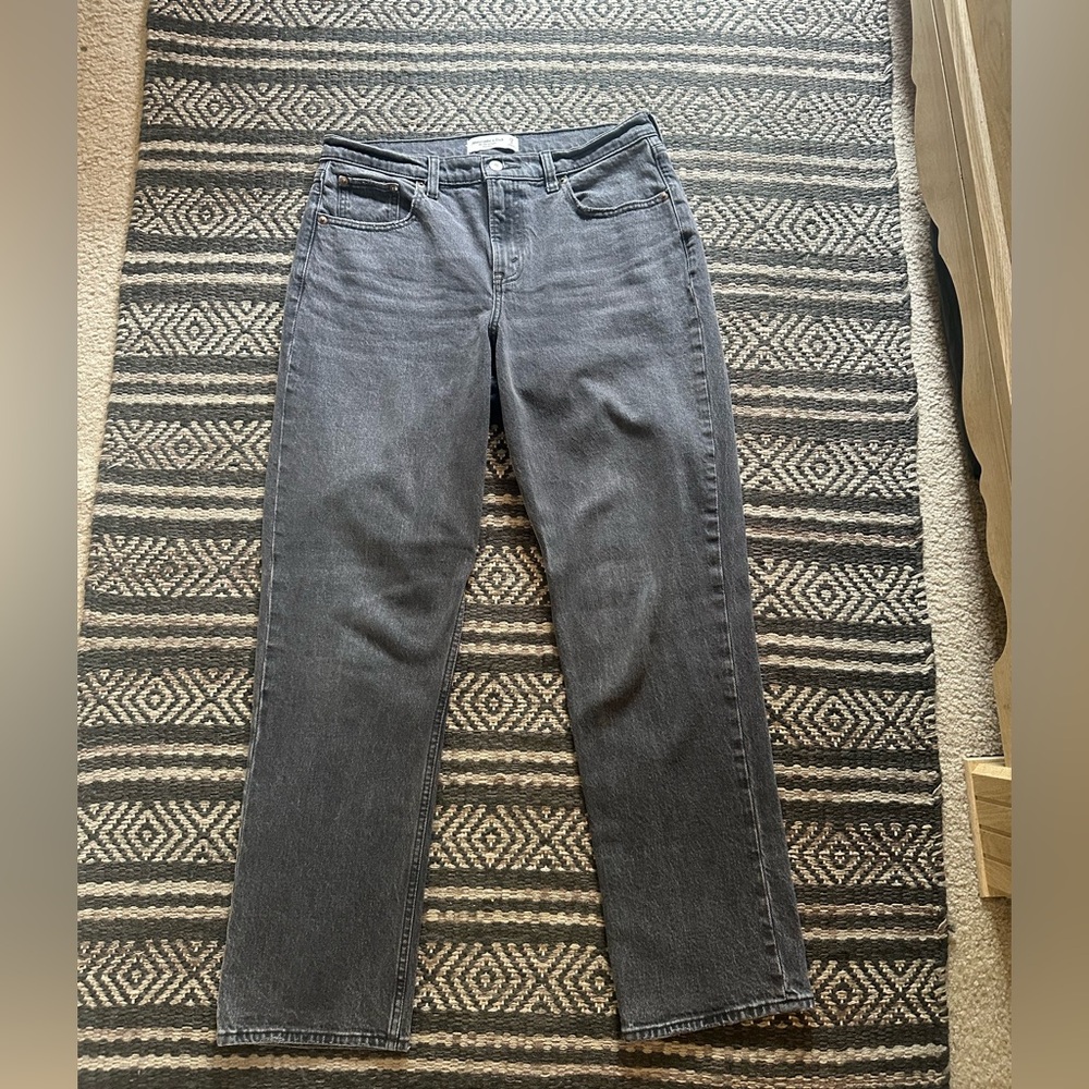 Abercrombie & Fitch Women's Curve Love Mid Rise 90s Straight Jeans